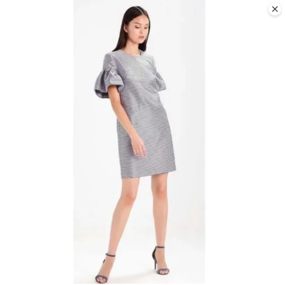 Banana Republic Blue White Striped Dress 0P Structured Bell Sleeve Preppy